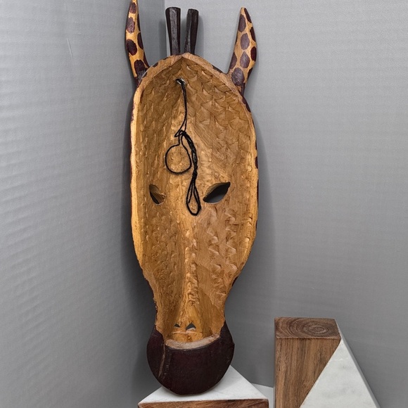 Vintage Estate Handcrafted Giraffe Mask Wall Art 15" - Picture 7 of 10
